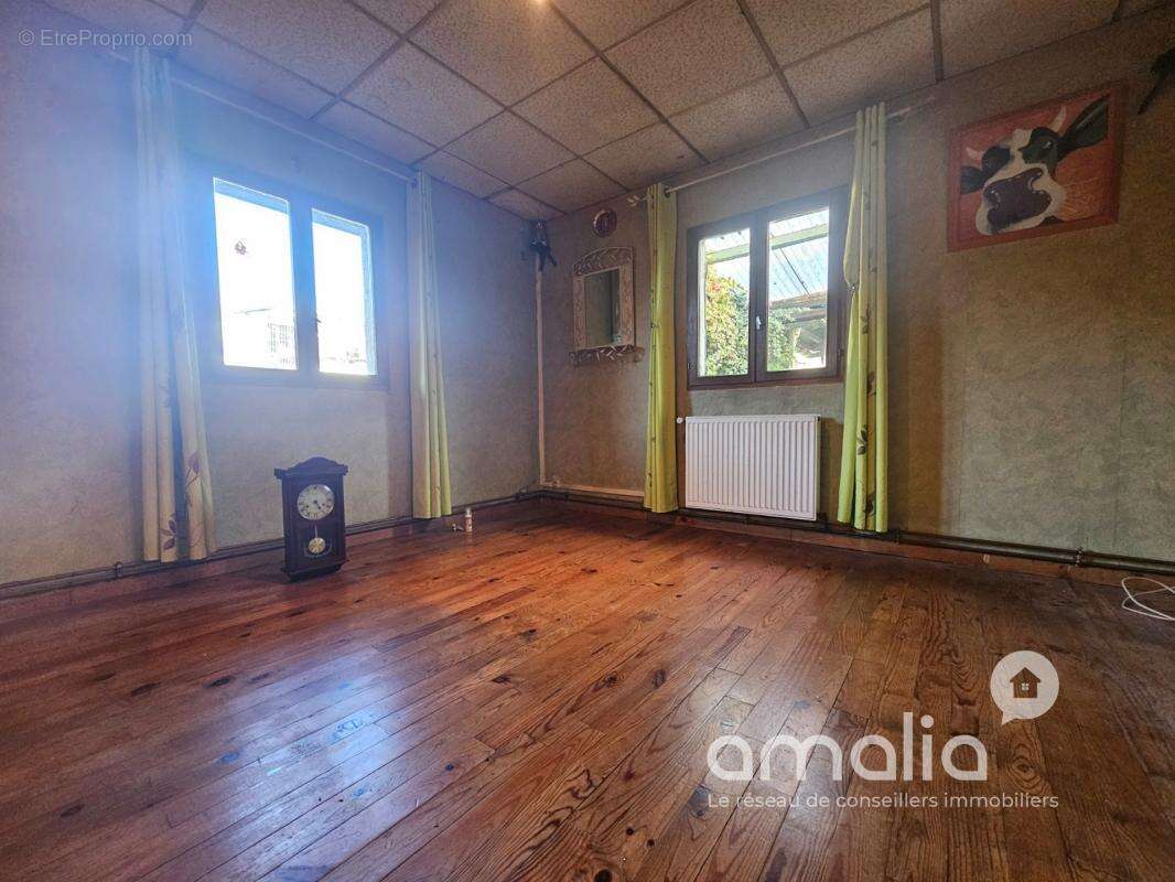 Maison à CATILLON-SUR-SAMBRE