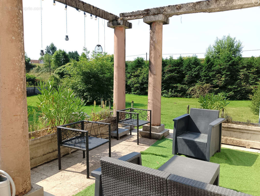 Maison à AILLEVILLERS-ET-LYAUMONT