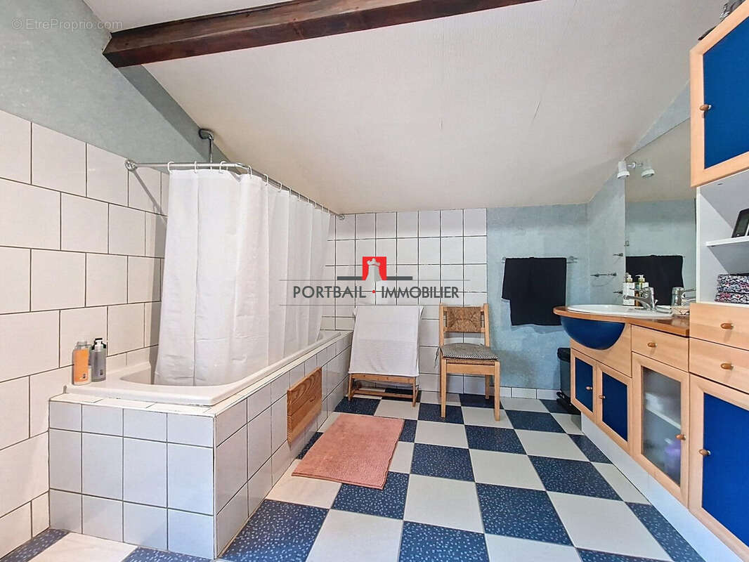 Maison à SAINT-ANDRE-DE-CUBZAC