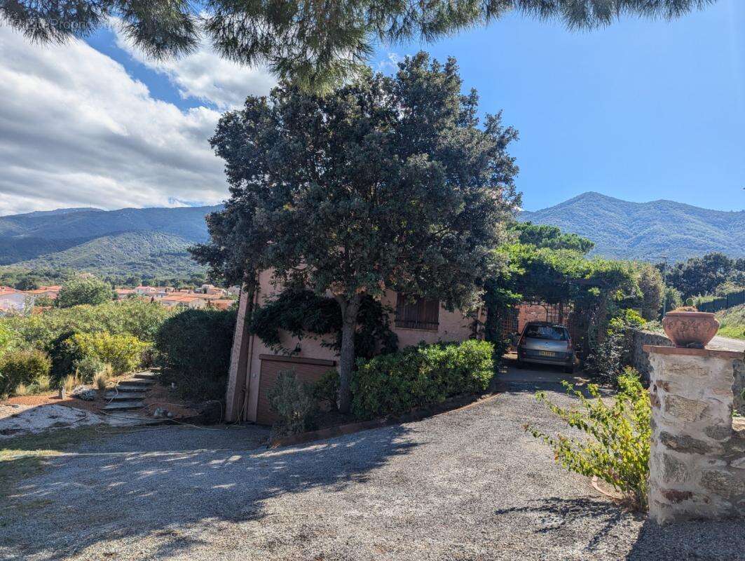 Maison à MONTESQUIEU-DES-ALBERES