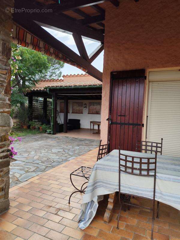 Maison à MONTESQUIEU-DES-ALBERES
