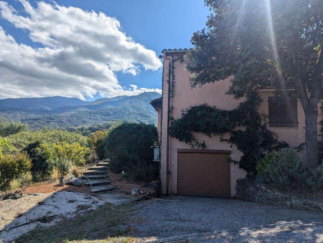 Maison à MONTESQUIEU-DES-ALBERES