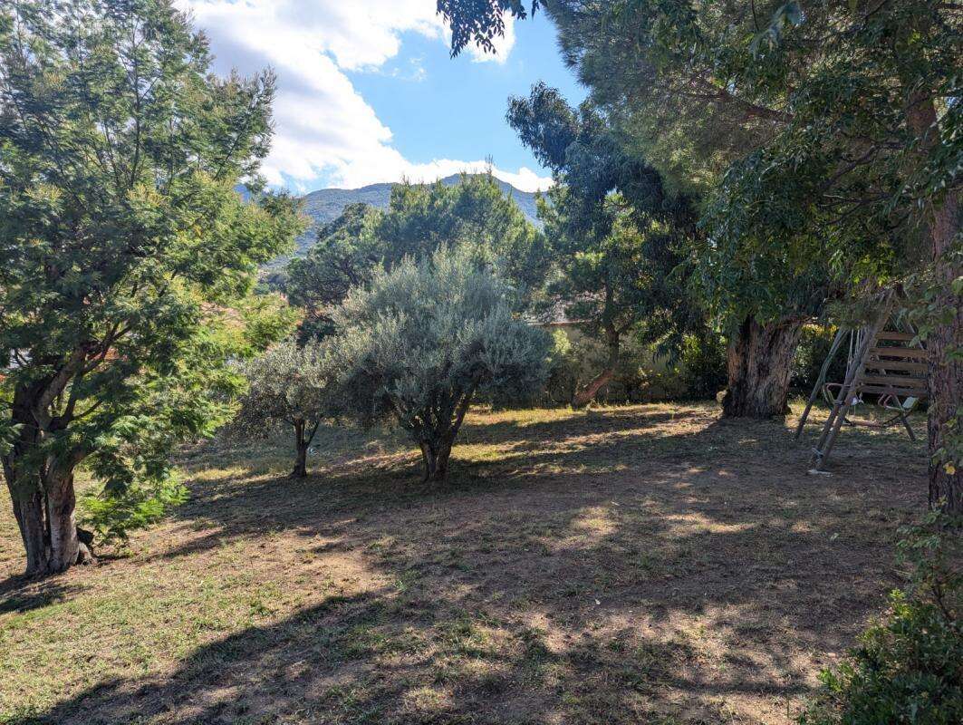 Maison à MONTESQUIEU-DES-ALBERES