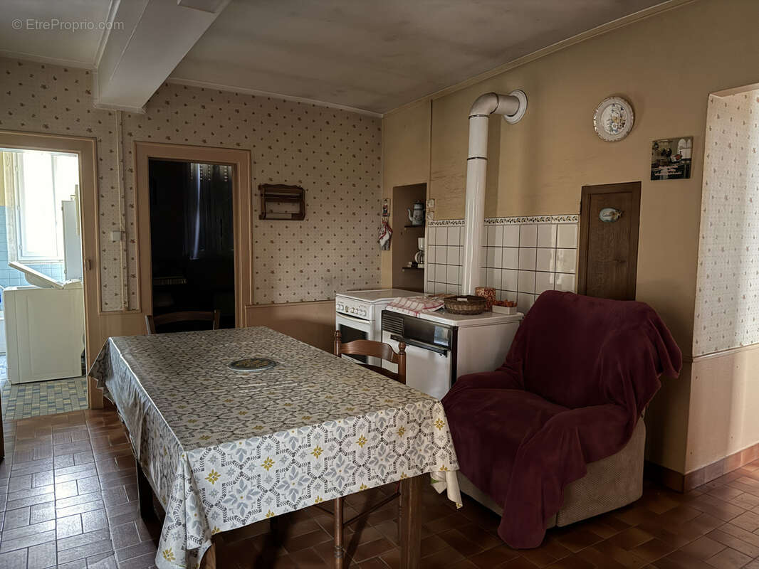 Maison à CRESANTIGNES