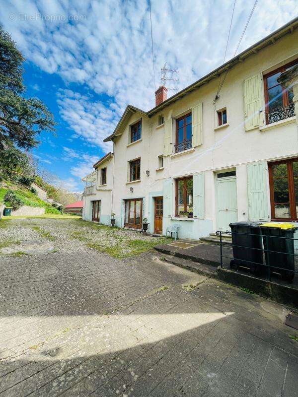 Maison à CALUIRE-ET-CUIRE