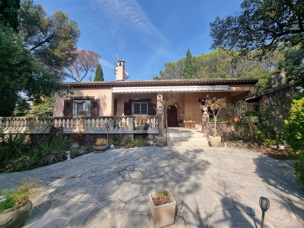 Maison à SAINT-RAPHAEL