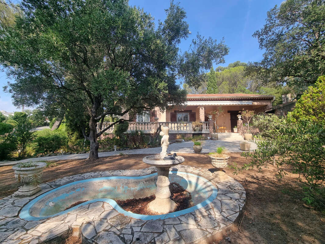 Maison à SAINT-RAPHAEL