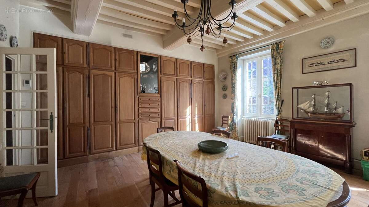 Maison à AUTUN