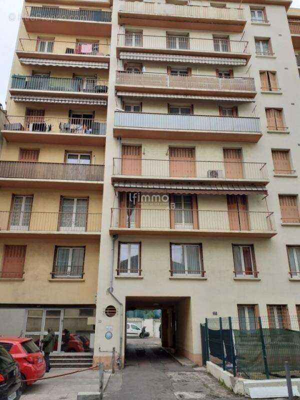 Appartement à MARSEILLE-14E