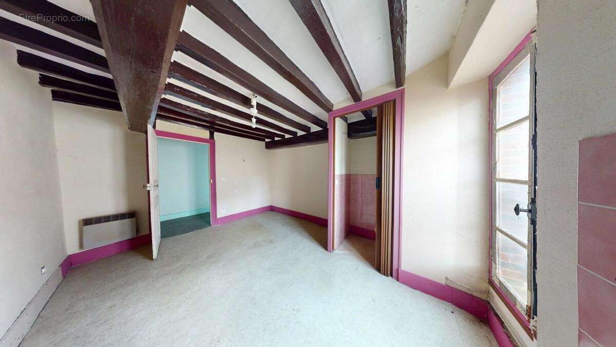 Appartement à EGLENY