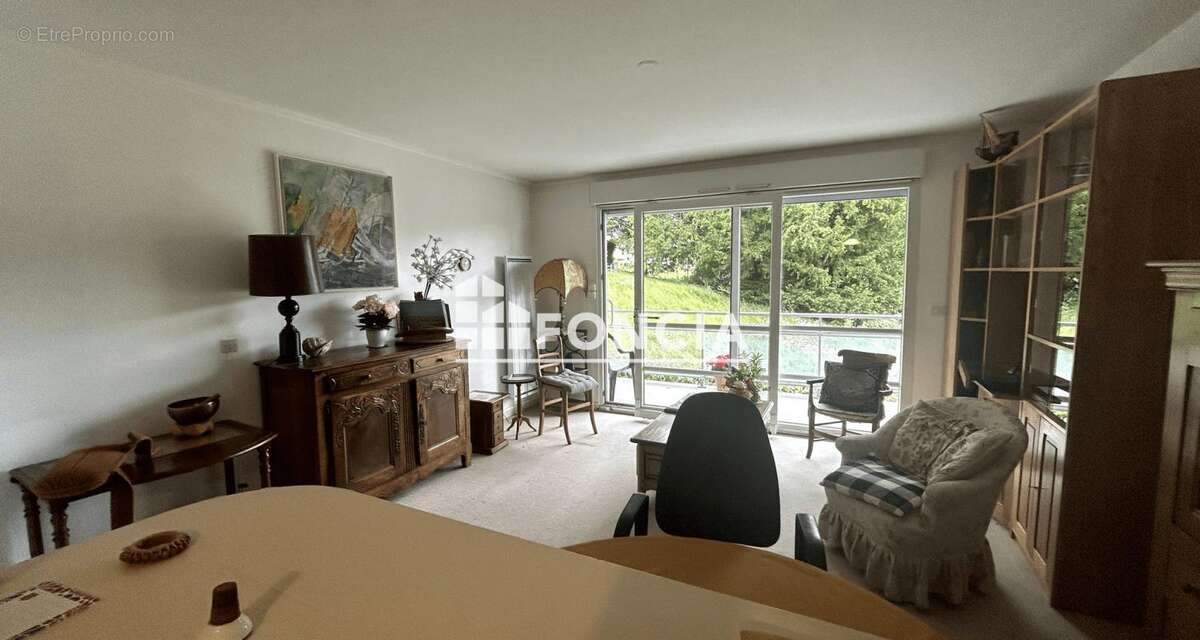 Appartement à MONT-SAINT-AIGNAN