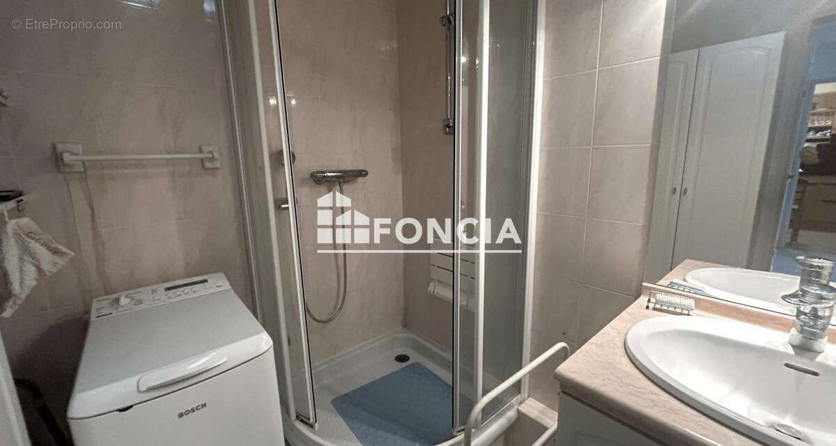 Appartement à MONT-SAINT-AIGNAN