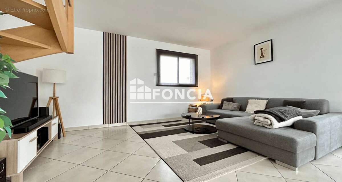 Maison à ISNEAUVILLE