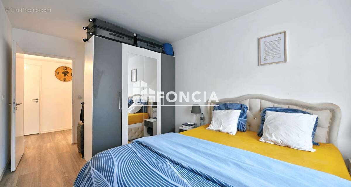 Appartement à FONTENAY-LE-FLEURY