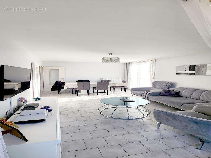 Appartement à MARSEILLE-14E