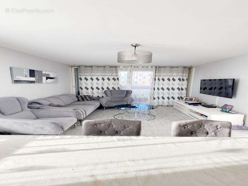 Appartement à MARSEILLE-14E