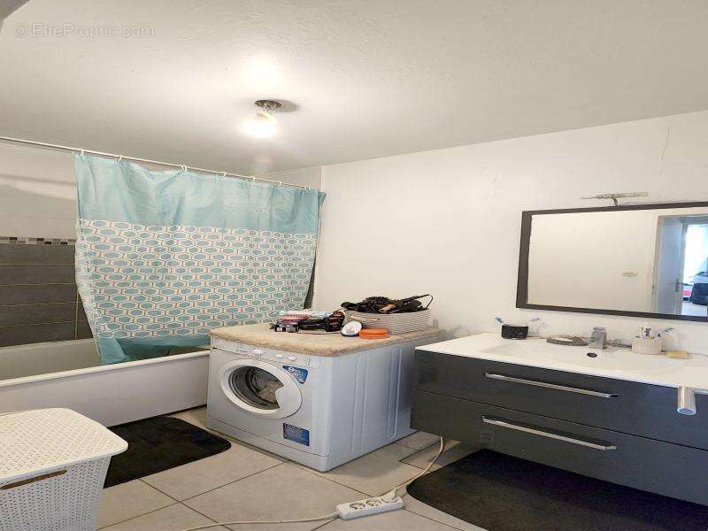 Appartement à MARSEILLE-14E