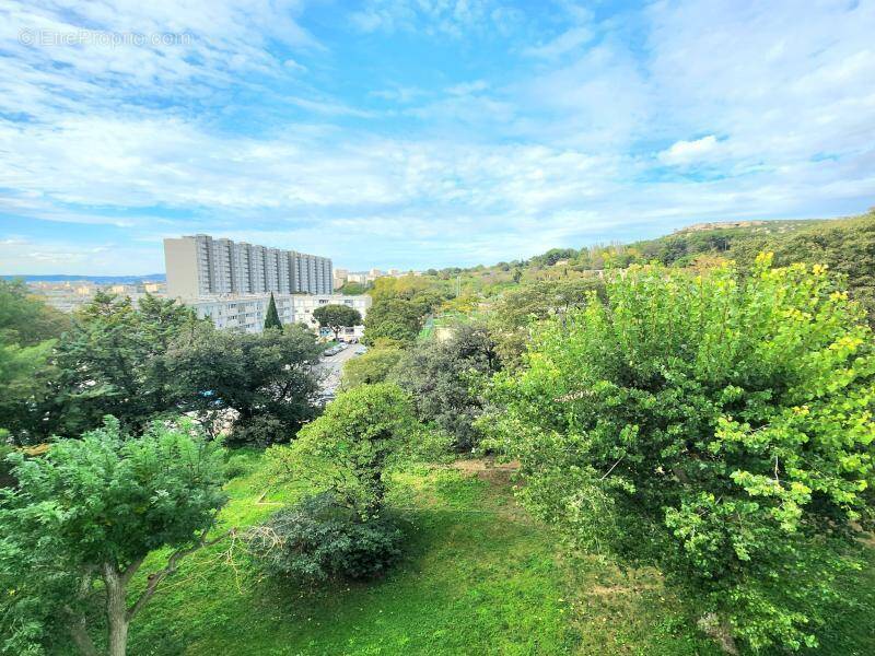 Appartement à MARSEILLE-14E