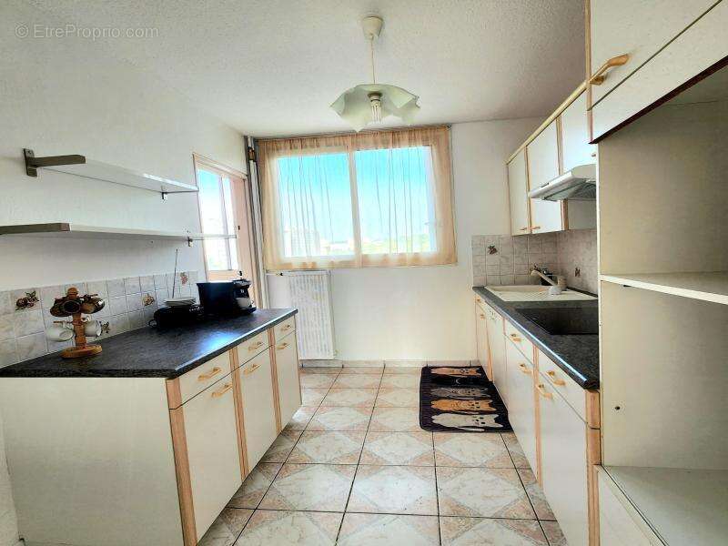 Appartement à MARSEILLE-14E