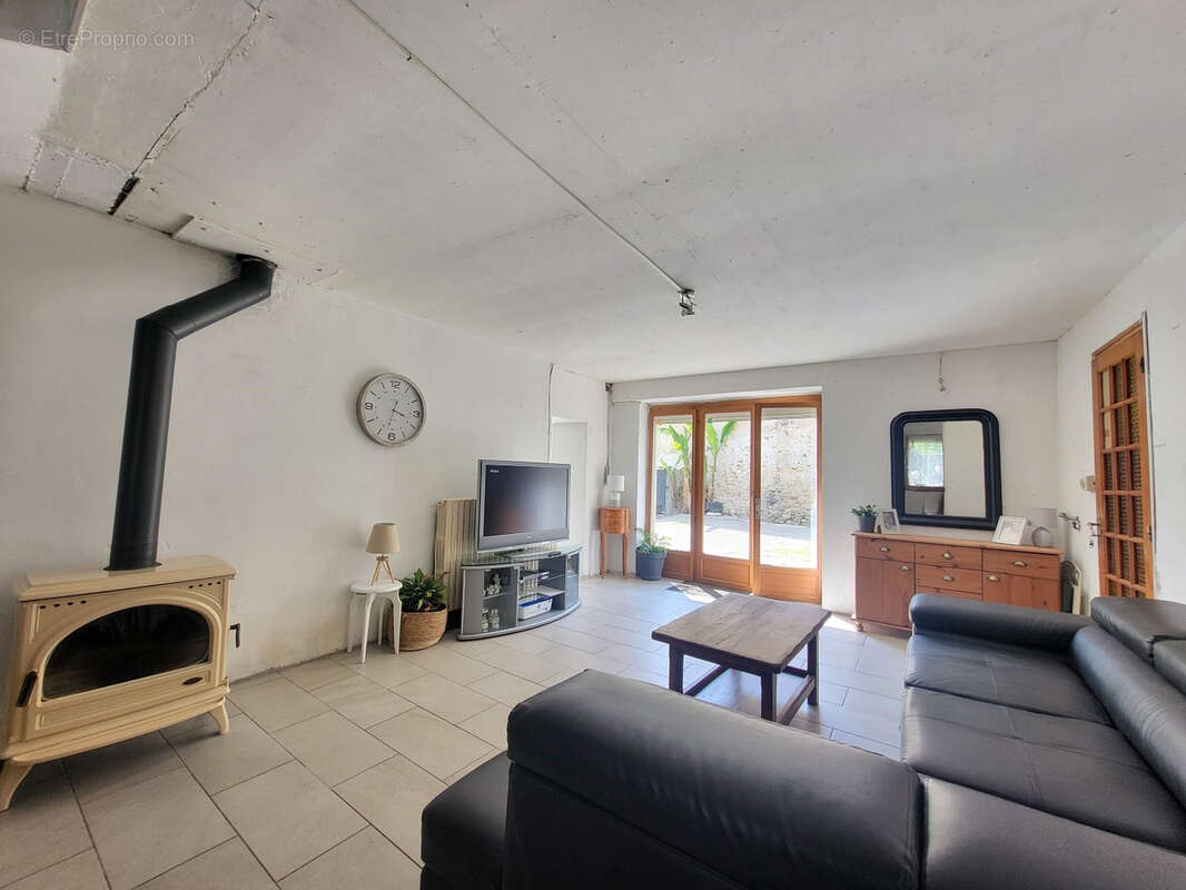 Maison à CHEZY-SUR-MARNE