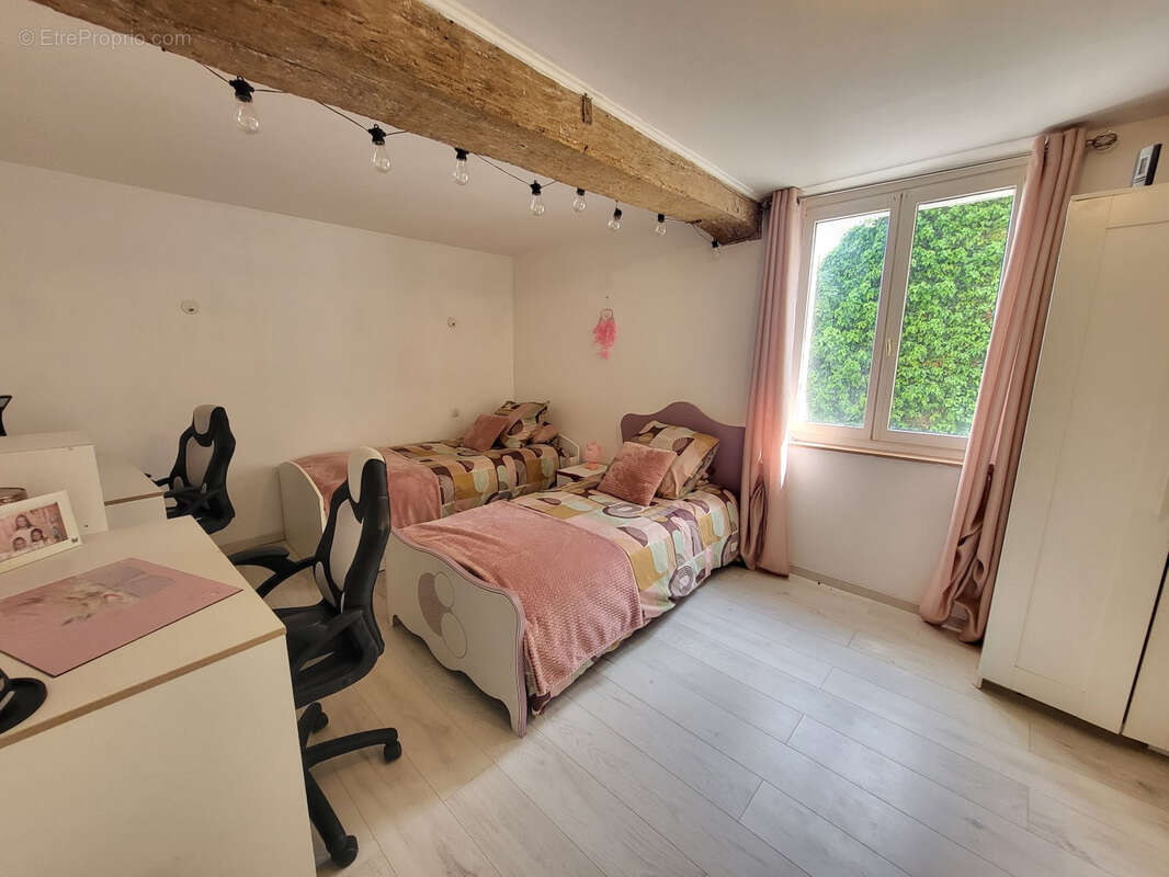 Maison à CHEZY-SUR-MARNE