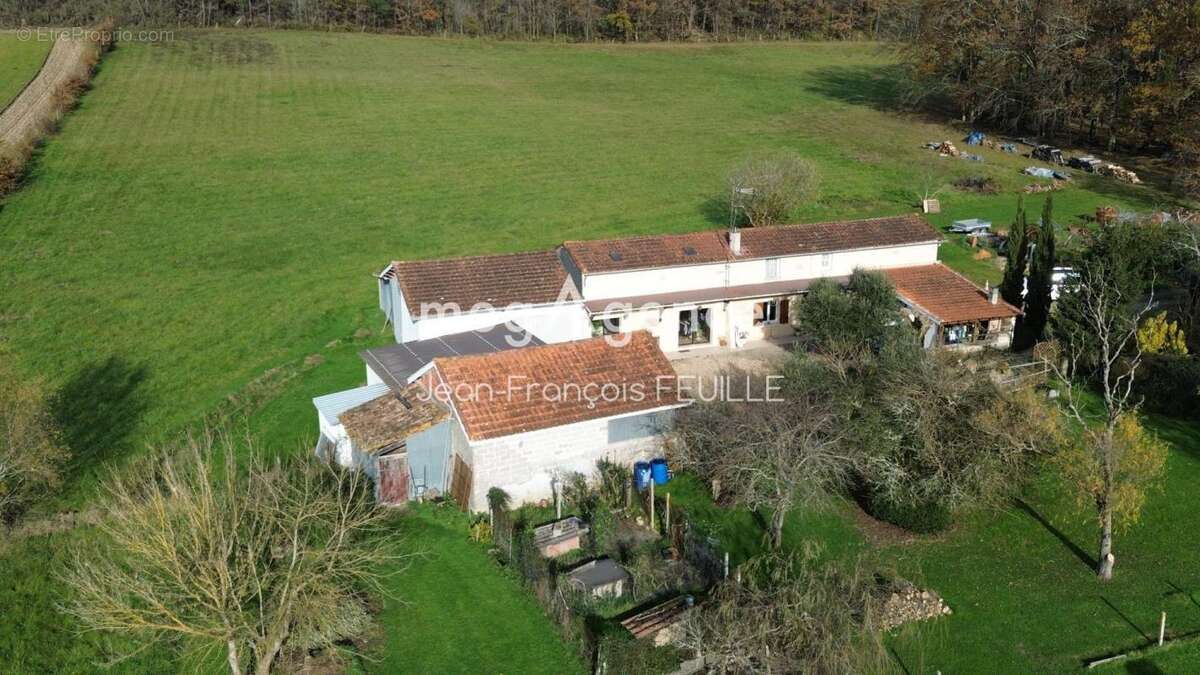 Maison à SAINT-PIERRE-D&#039;EYRAUD