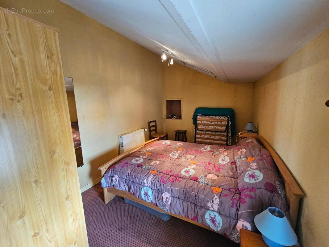 Maison à MONTREUIL-BELLAY