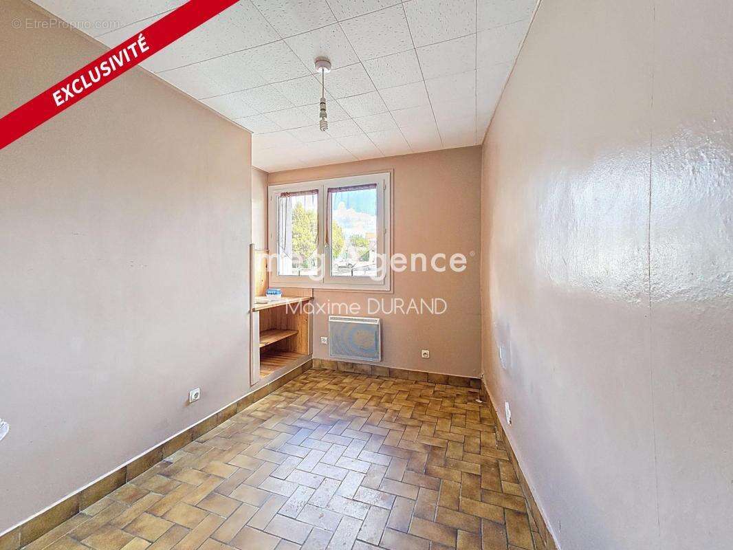 Maison à SAINT-LAURENT-SUR-SEVRE