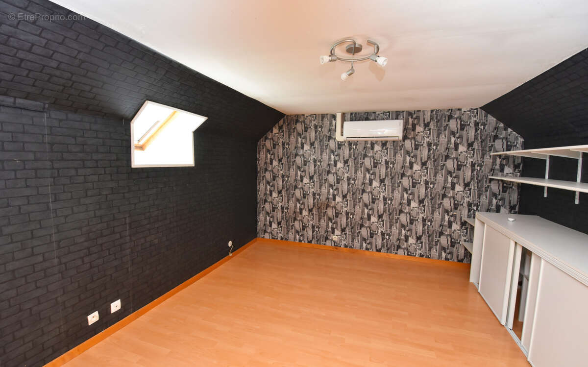 Maison à LONGPRE-LES-CORPS-SAINTS