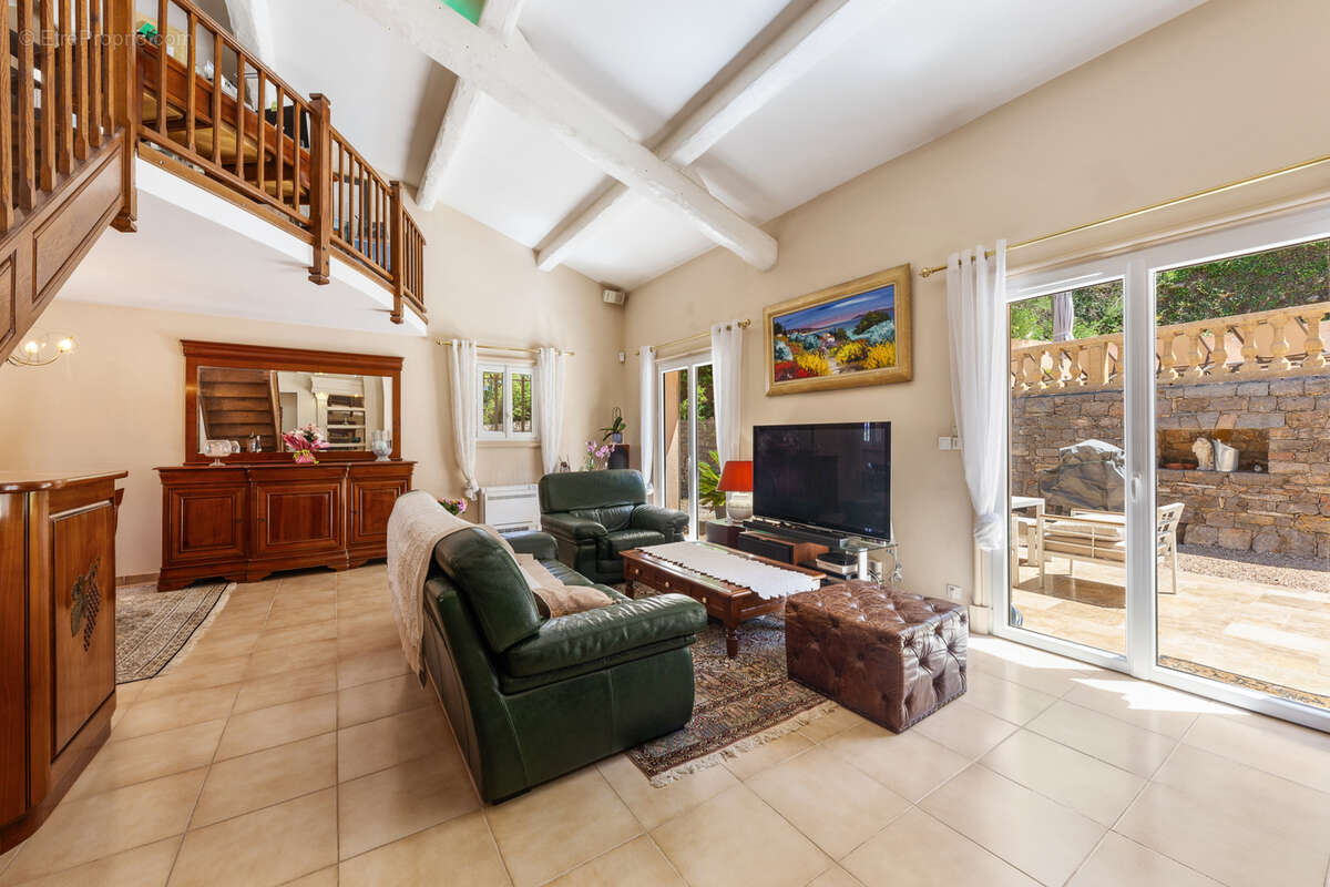 Maison à TRANS-EN-PROVENCE