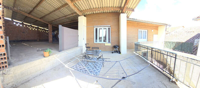 Maison à BEAUMONT-DE-LOMAGNE