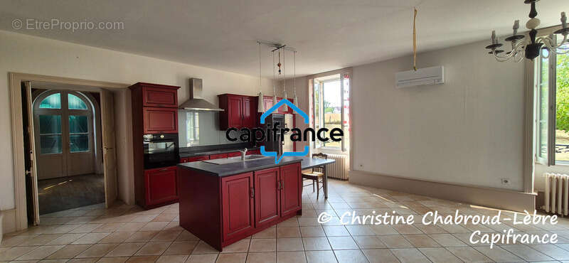 Maison à SAINT-ETIENNE-DE-VICQ