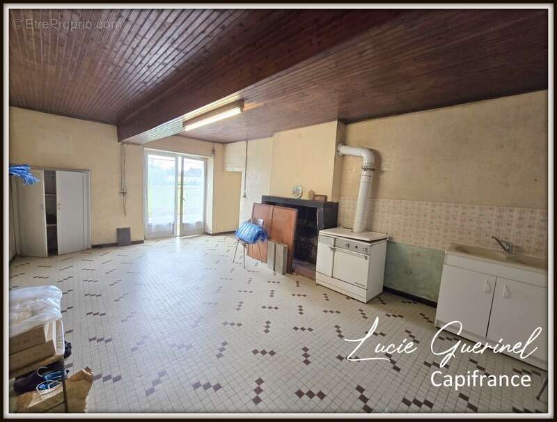 Maison à SAINT-AUBIN-DES-CHATEAUX