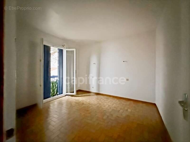 Appartement à SAINT-GENIS-DES-FONTAINES