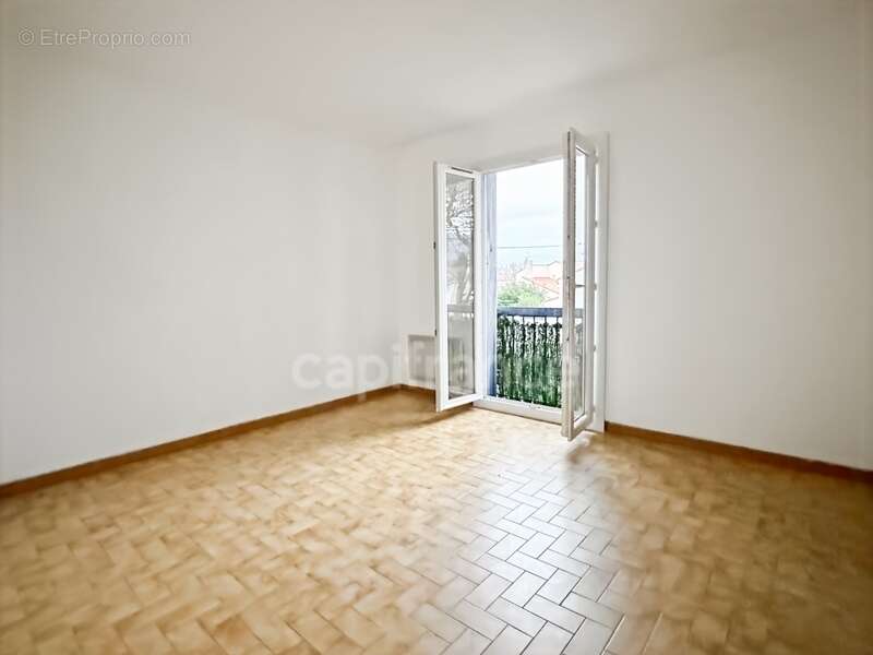 Appartement à SAINT-GENIS-DES-FONTAINES