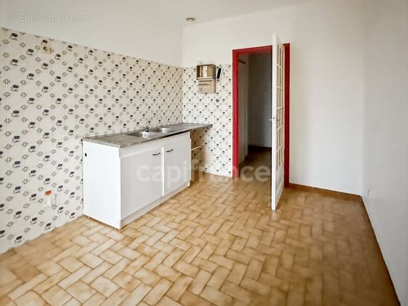 Appartement à SAINT-GENIS-DES-FONTAINES