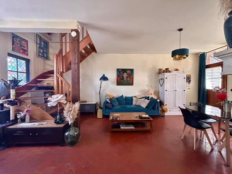 Maison à SAINT-SULPICE