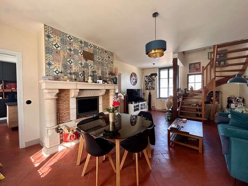 Maison à SAINT-SULPICE