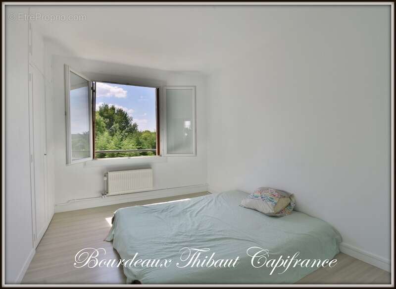 Appartement à SAINTE-GENEVIEVE-DES-BOIS