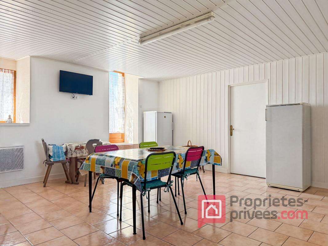 Maison à VILLE-SOUS-LA-FERTE