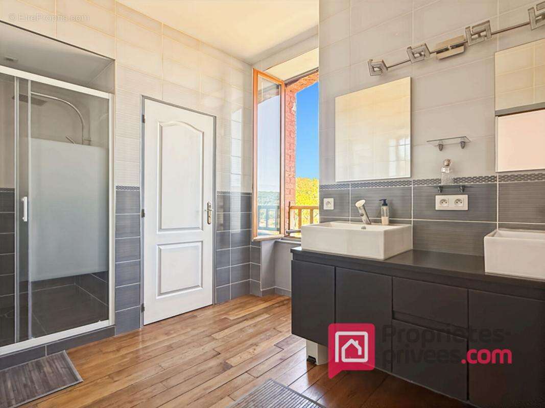 Maison à VILLE-SOUS-LA-FERTE