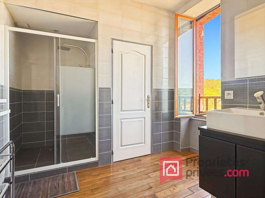 Maison à VILLE-SOUS-LA-FERTE