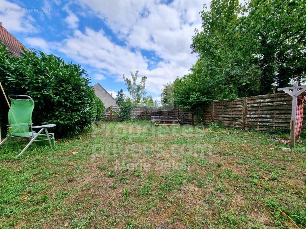 Maison à MESVES-SUR-LOIRE