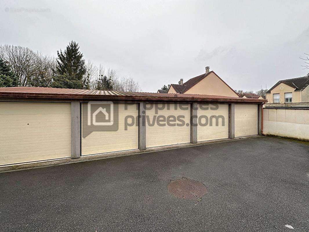 Appartement à LA QUEUE-EN-BRIE