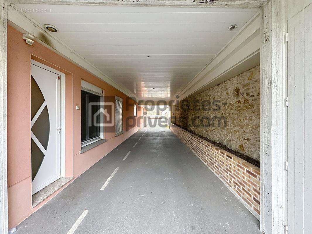 Appartement à LA QUEUE-EN-BRIE