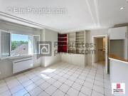 Appartement à LA QUEUE-EN-BRIE