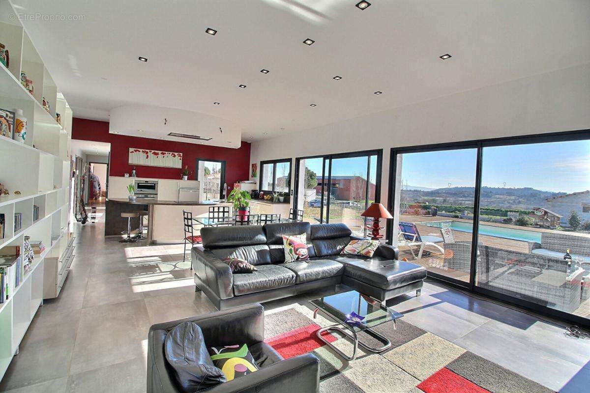 Maison à PEYRIAC-MINERVOIS