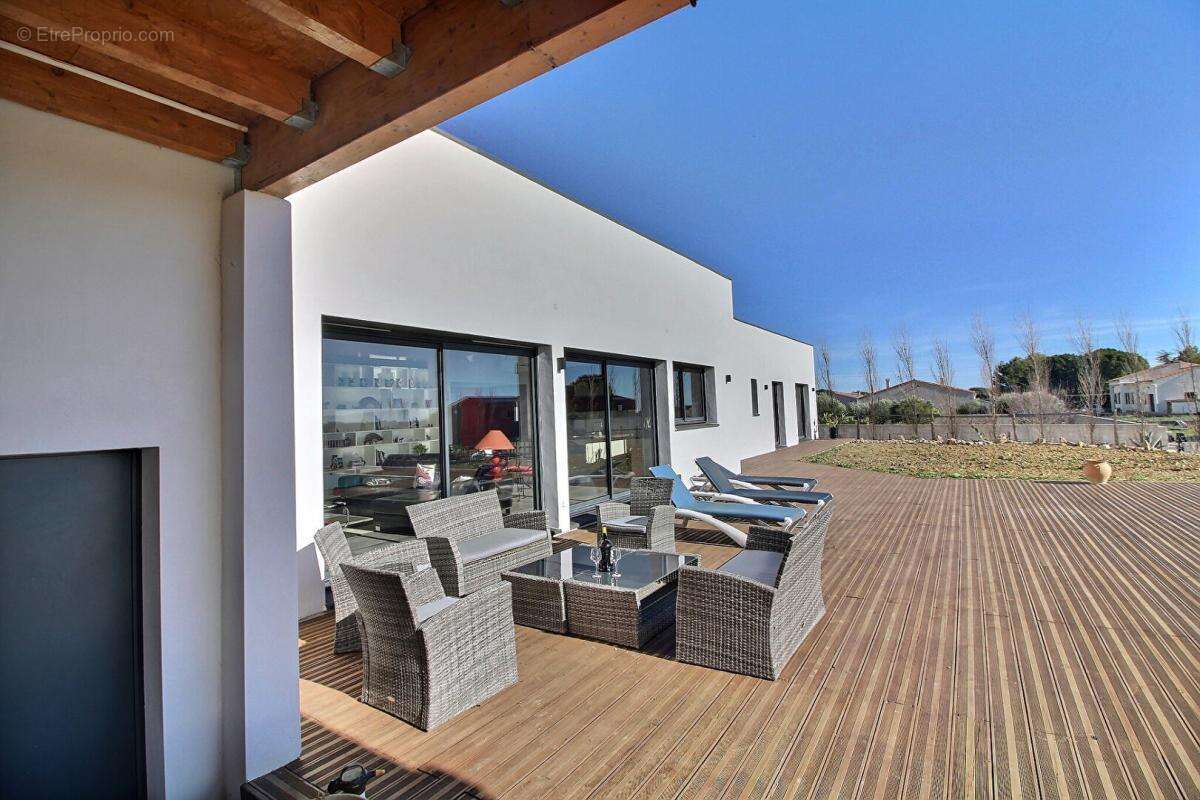 Maison à PEYRIAC-MINERVOIS