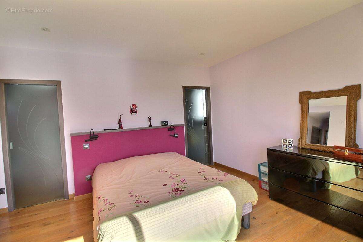 Maison à PEYRIAC-MINERVOIS