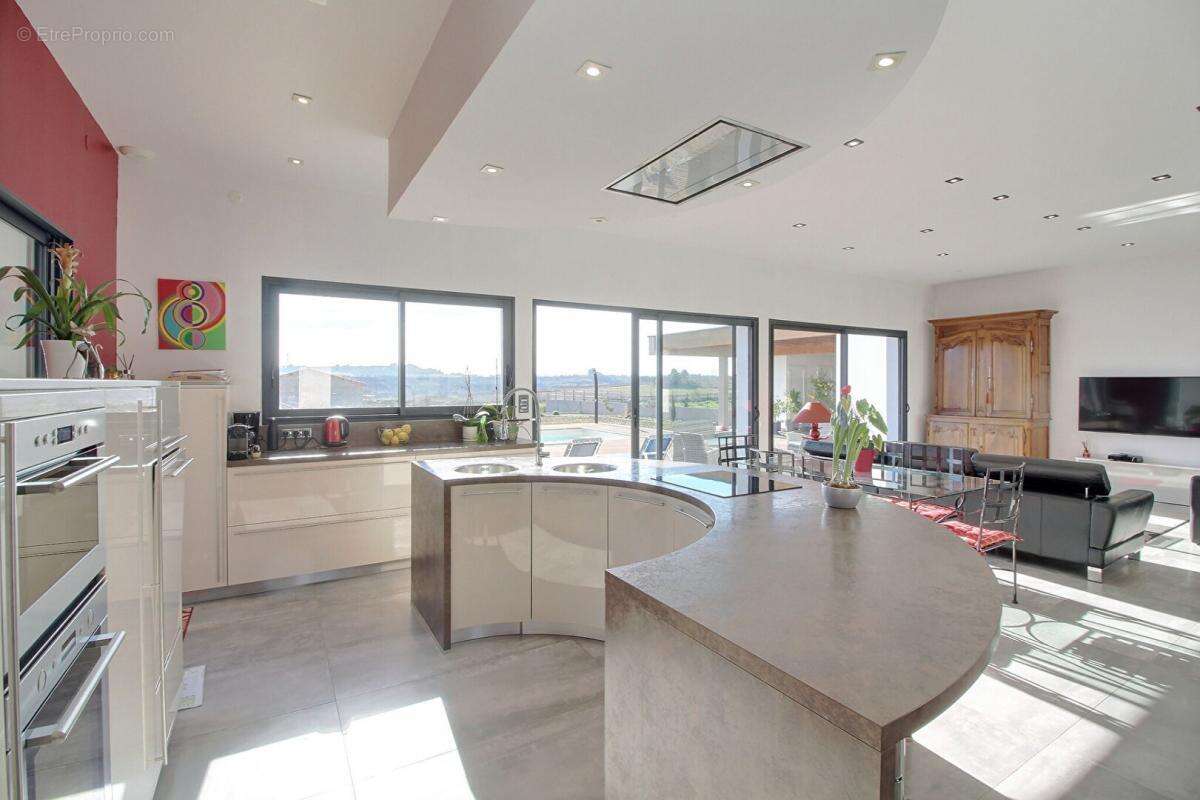 Maison à PEYRIAC-MINERVOIS